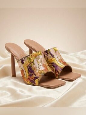 Andrea Iyamah‎ Etena Sandals Heels